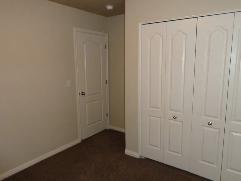 2022 E Juniper Dr — Photo 8