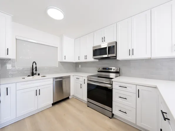 131 Diana St #1, Encinitas, CA 92024
