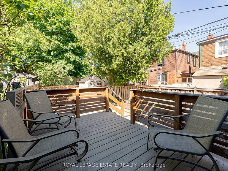326 Monarch Park Ave — Photo 22