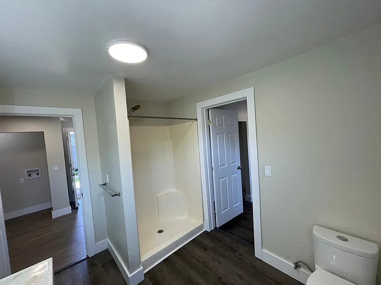 3241 Trinity St — Photo 19