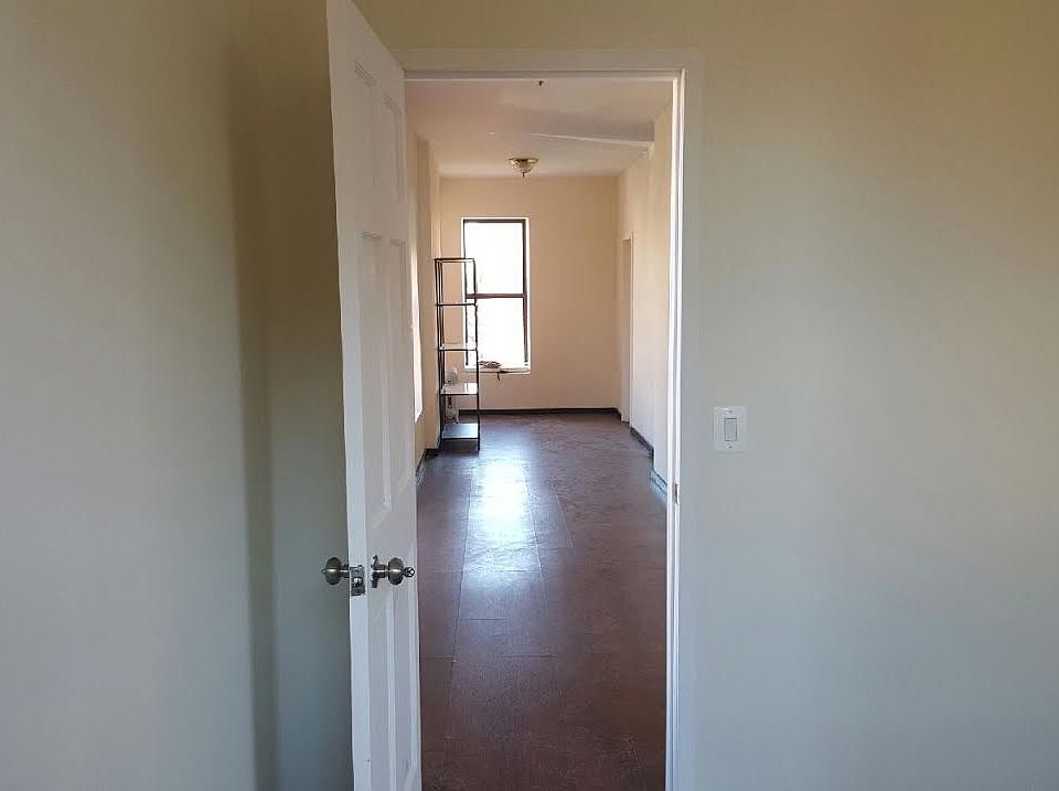 1st image of 372 Tompkins Ave