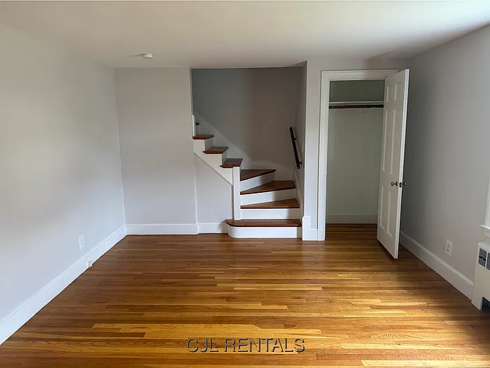 161 Hunnewell St — Photo 2