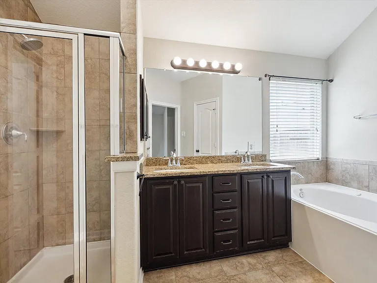208 Morgan Isle Ln — Photo 5