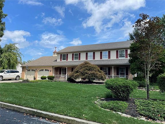 2nd image of 4106 Gloria Ln