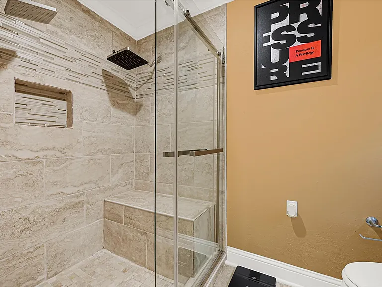 1807 Strongs Ct — Photo 14