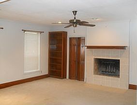 5th image of 2947 Columbine Dr