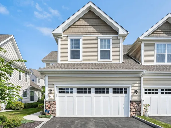 81 Great Hill Drive #81, Bethel, CT 06801