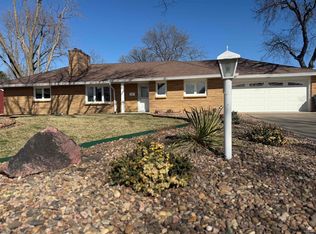 112 Highland Dr, Abilene, KS 67410
