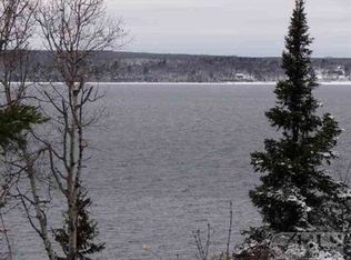 16017 Bayshore Rd, Lanse, MI 49946