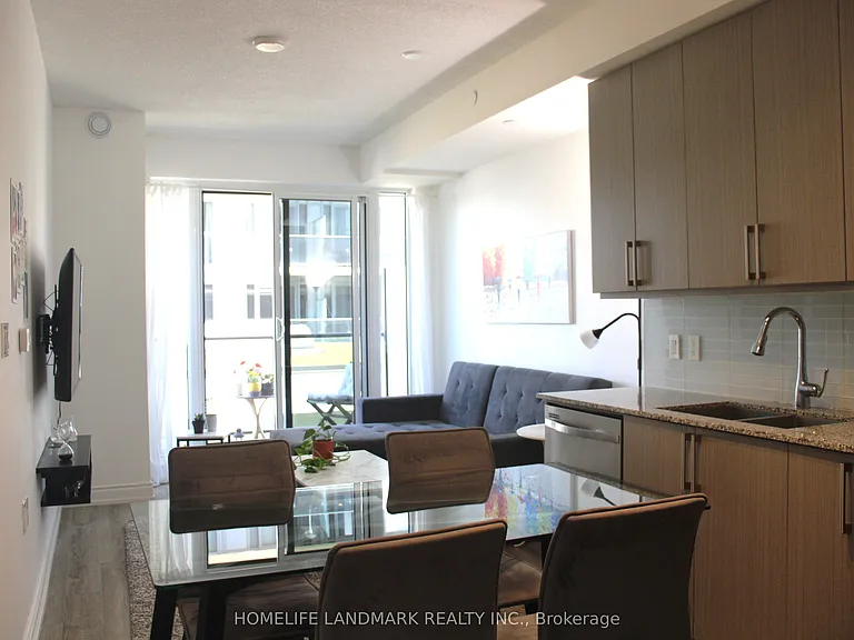 9608 Yonge St #303 — Photo 3