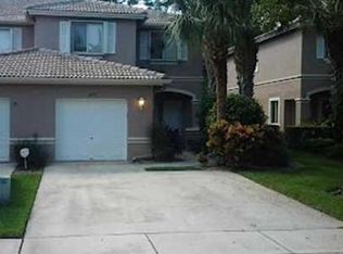4639 Pinemore Ln, Lake Worth, FL 33463