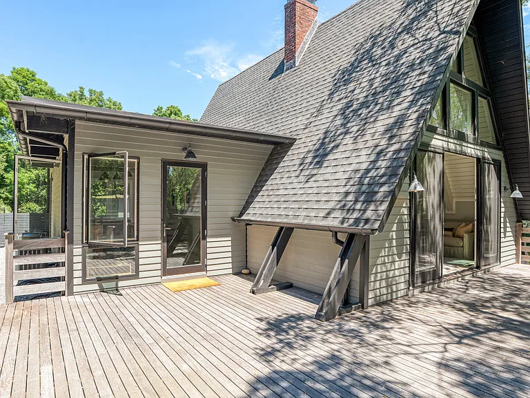 7 Marc St — Photo 36
