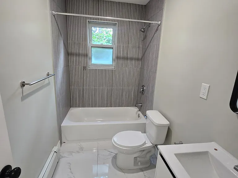 9 Stecher St #2R — Photo 3