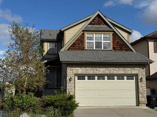 1028 S Kincora Dr NW, Calgary, AB T3R 1R5