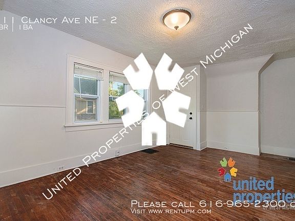 4th image of 811 Clancy Ave NE #2