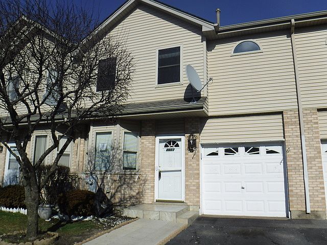 1st image of 8653 Thomas Charles Ln