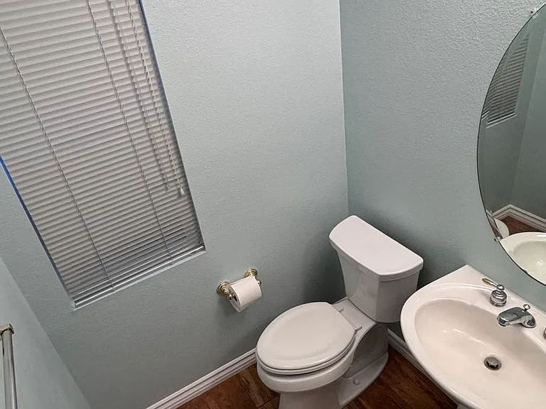 4764 Nielsen St — Photo 10
