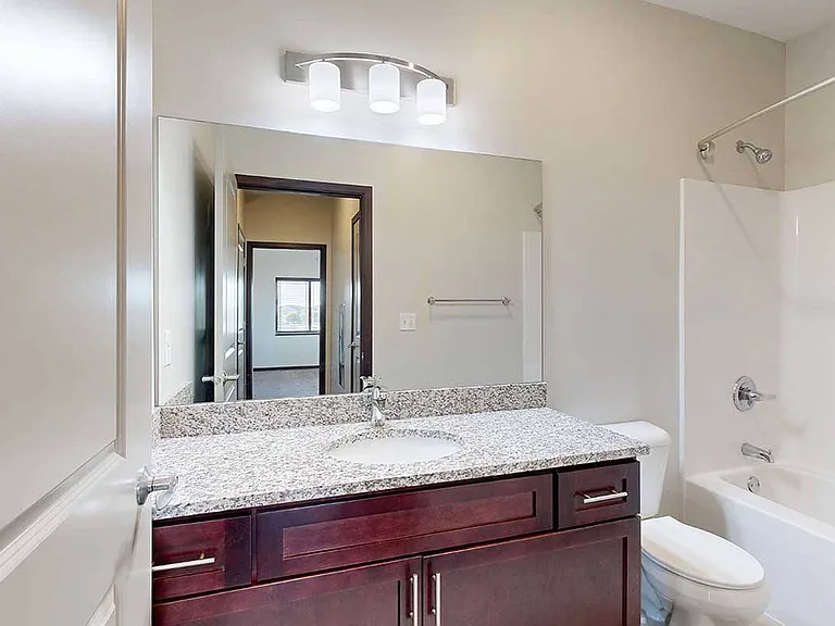 360 at Jordan West — Photo 200