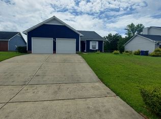 434 Murray Fork Dr, Fayetteville, NC 28314