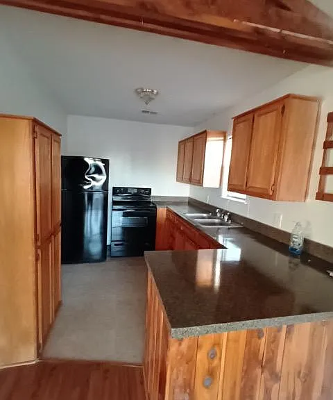 804 Lakeshore Dr — Photo 7