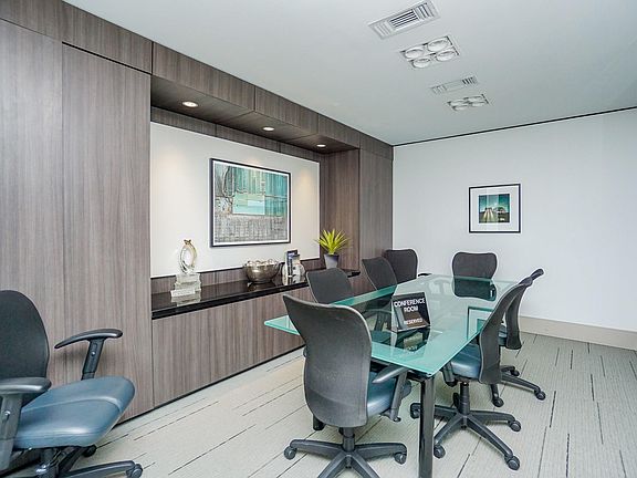 5th image of 1901 Post Oak Blvd APT 1308