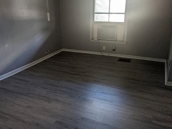 2nd image of 318-322 W Market Street