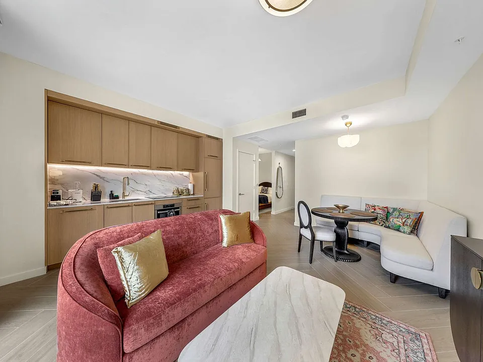 2700 NW 2nd Ave #3-ID1585084P