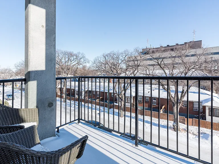 1133 Portage Ave #321 — Photo 36