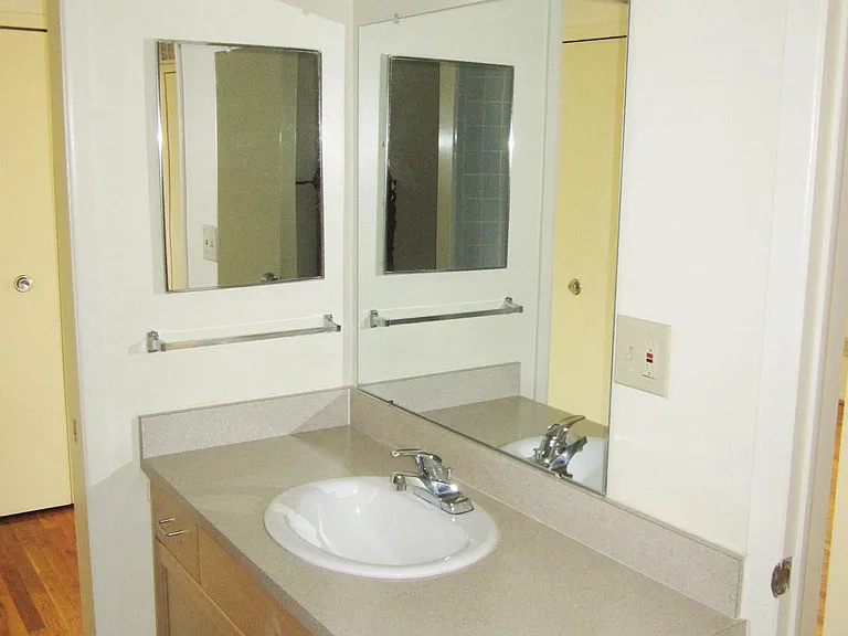 5085 Mansfield Ave — Photo 8