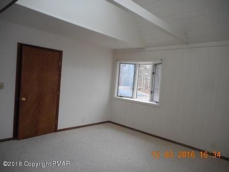 5th image of 104 White Pine Trl