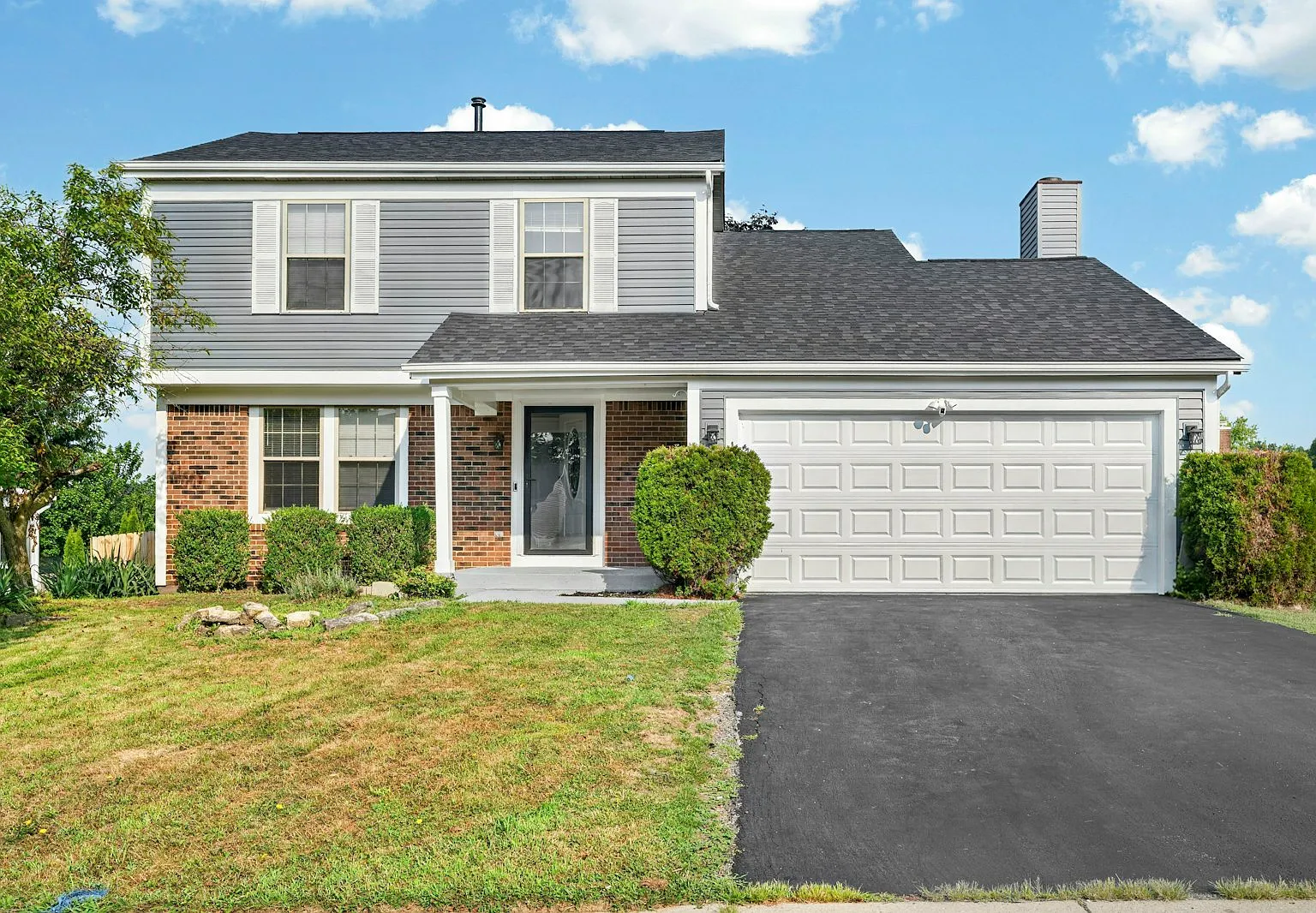 8472 Kingsley Drive — Photo 1