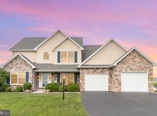 13 Prickly Pear Dr, Carlisle, PA 17013
