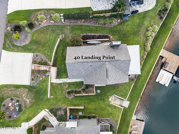 3rd image of 40 Landing Point