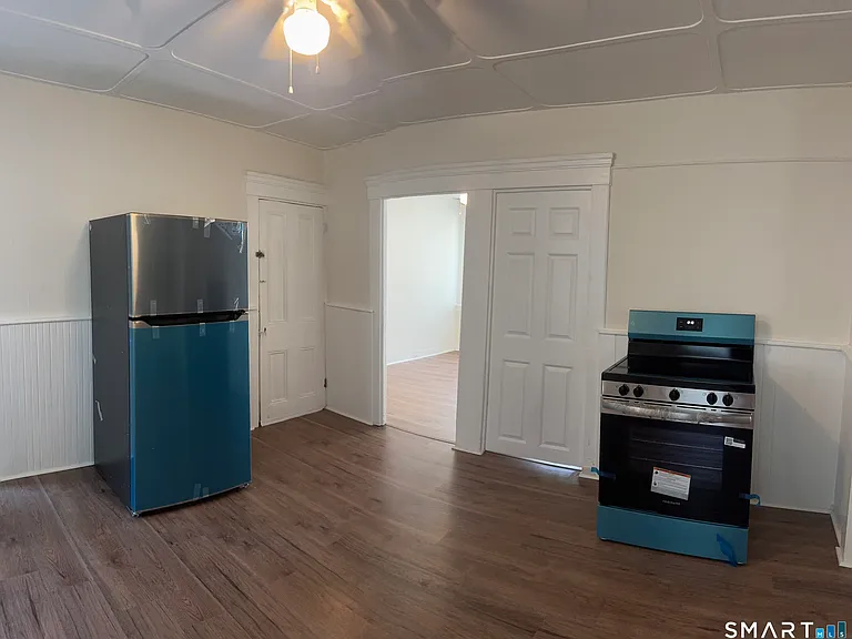 216 High St — Photo 6