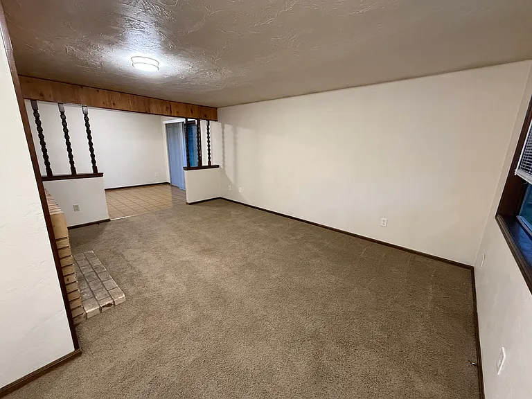 9133 Tolo Ct NE #B — Photo 3