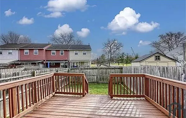 8 King Richard Ct — Photo 11