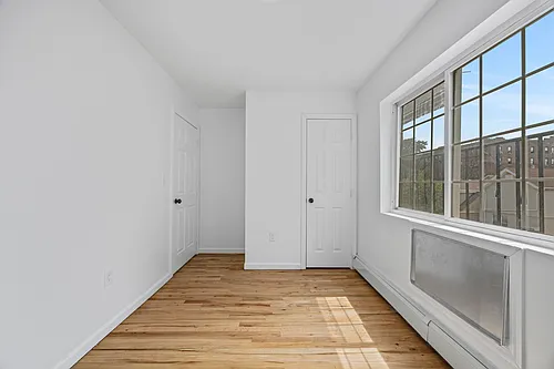 2470 Glebe Ave Photo 1