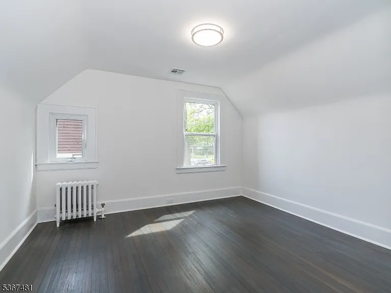 186 Gregory Ave — Photo 15