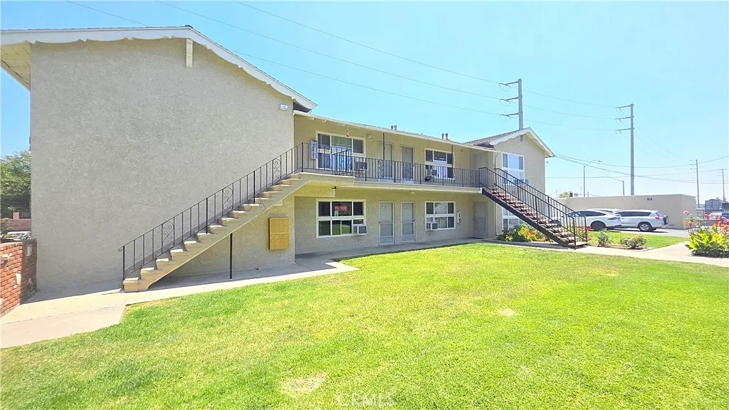 1 bed, 650 sqft, $1,895 — Photo 2