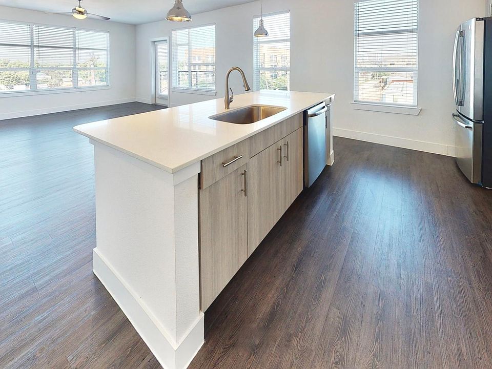 2408 E 6th St 306, Austin, TX 78702 Zillow