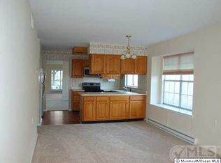 72 Mansfield Ave, Manchester, NJ 08759