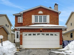 3 Palomino Dr, Ottawa, ON K2M 1L9