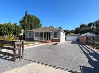 17238 Archwood St, Van Nuys, CA 91406