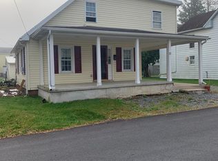 27 N Walnut St, Hummelstown, PA 17036