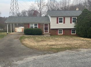 1711 Rose Hill Ct, Kernersville, NC 27284