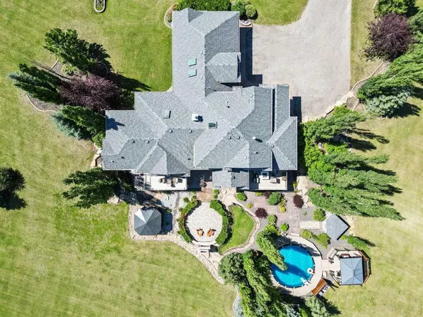 18 W Sunset Ridge Dr, Foothills County, AB T1S 5B7