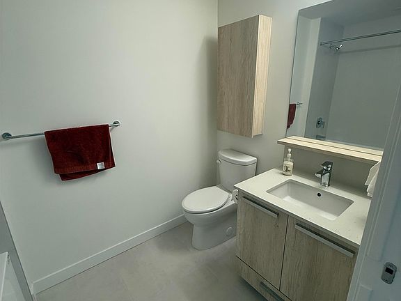 5th image of 13788 76th Ave #306