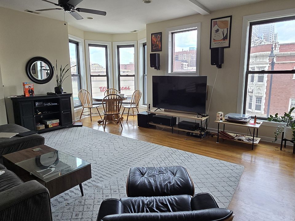 1st image of 3178 N Broadway St #302