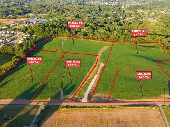 Crystal Lake Ave NW, Canal Fulton, OH 44614
