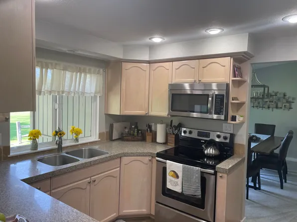 945 Rio Pinar Ln, Eagle, ID 83616